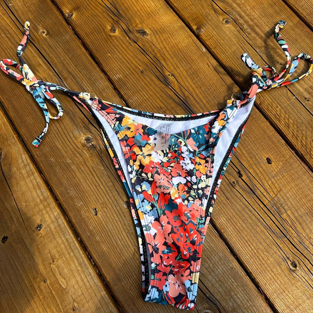 Red and Orange Artistic Bikini Swimwear